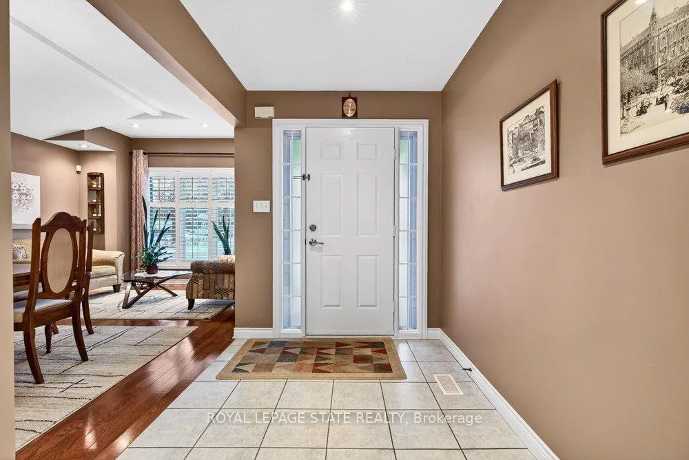Photo 11 of 128 Nugent Drive, Hamilton, Kentley — HOMEH