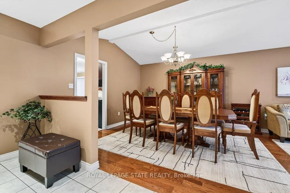 Photo 13 of 128 Nugent Drive, Hamilton, Kentley — HOMEH