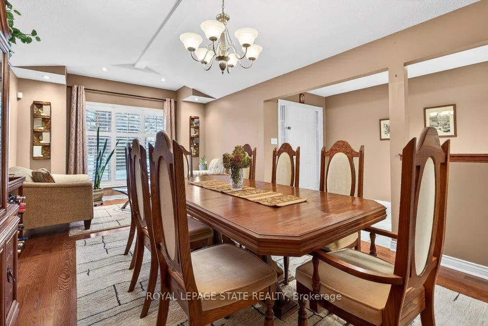 Photo 16 of 128 Nugent Drive, Hamilton, Kentley — HOMEH