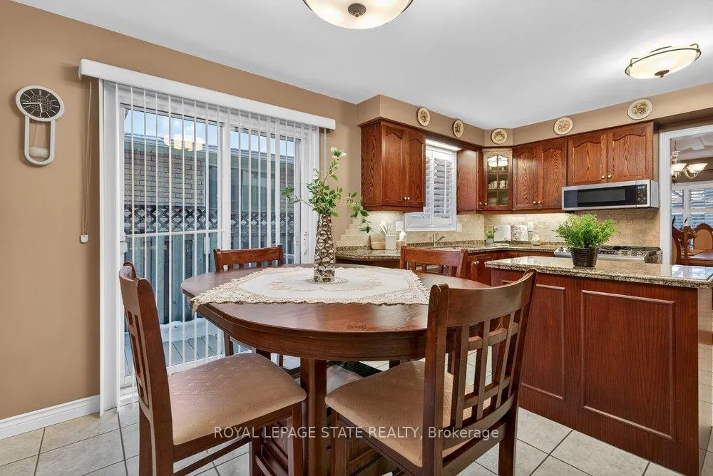 Photo 20 of 128 Nugent Drive, Hamilton, Kentley — HOMEH