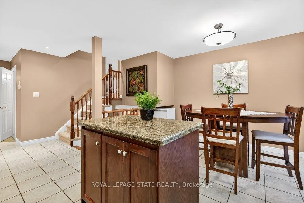 Photo 23 of 128 Nugent Drive, Hamilton, Kentley — HOMEH