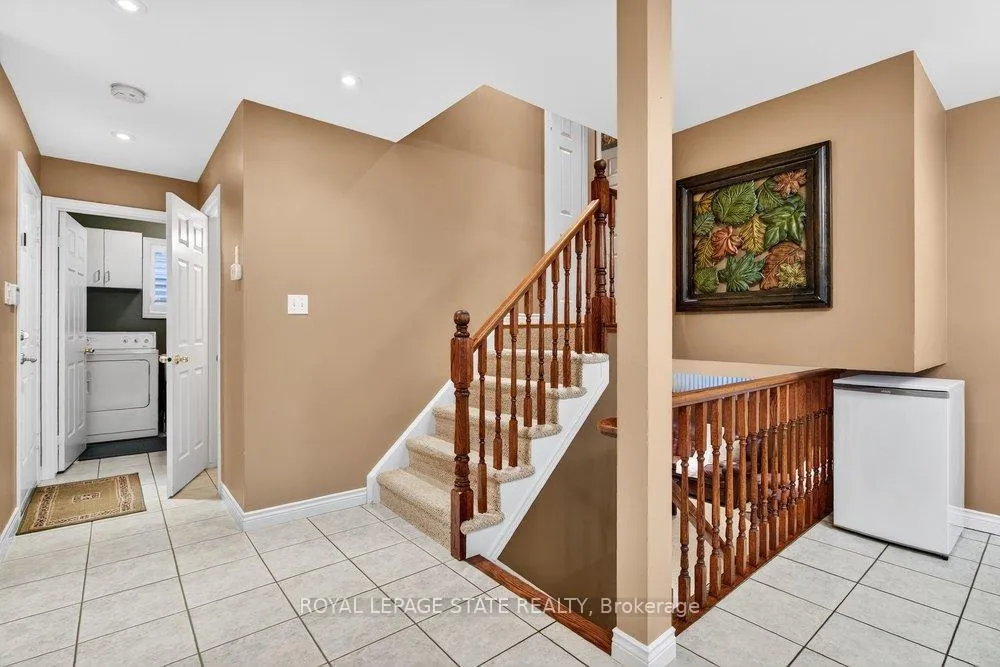 Photo 26 of 128 Nugent Drive, Hamilton, Kentley — HOMEH