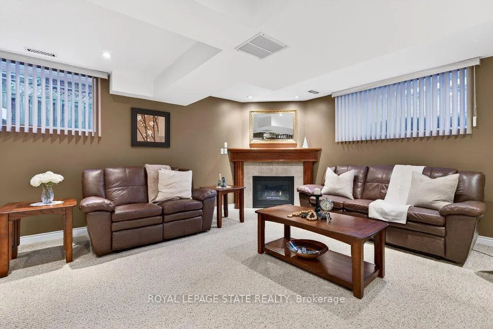 Photo 34 of 128 Nugent Drive, Hamilton, Kentley — HOMEH