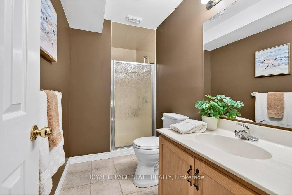Photo 39 of 128 Nugent Drive, Hamilton, Kentley — HOMEH