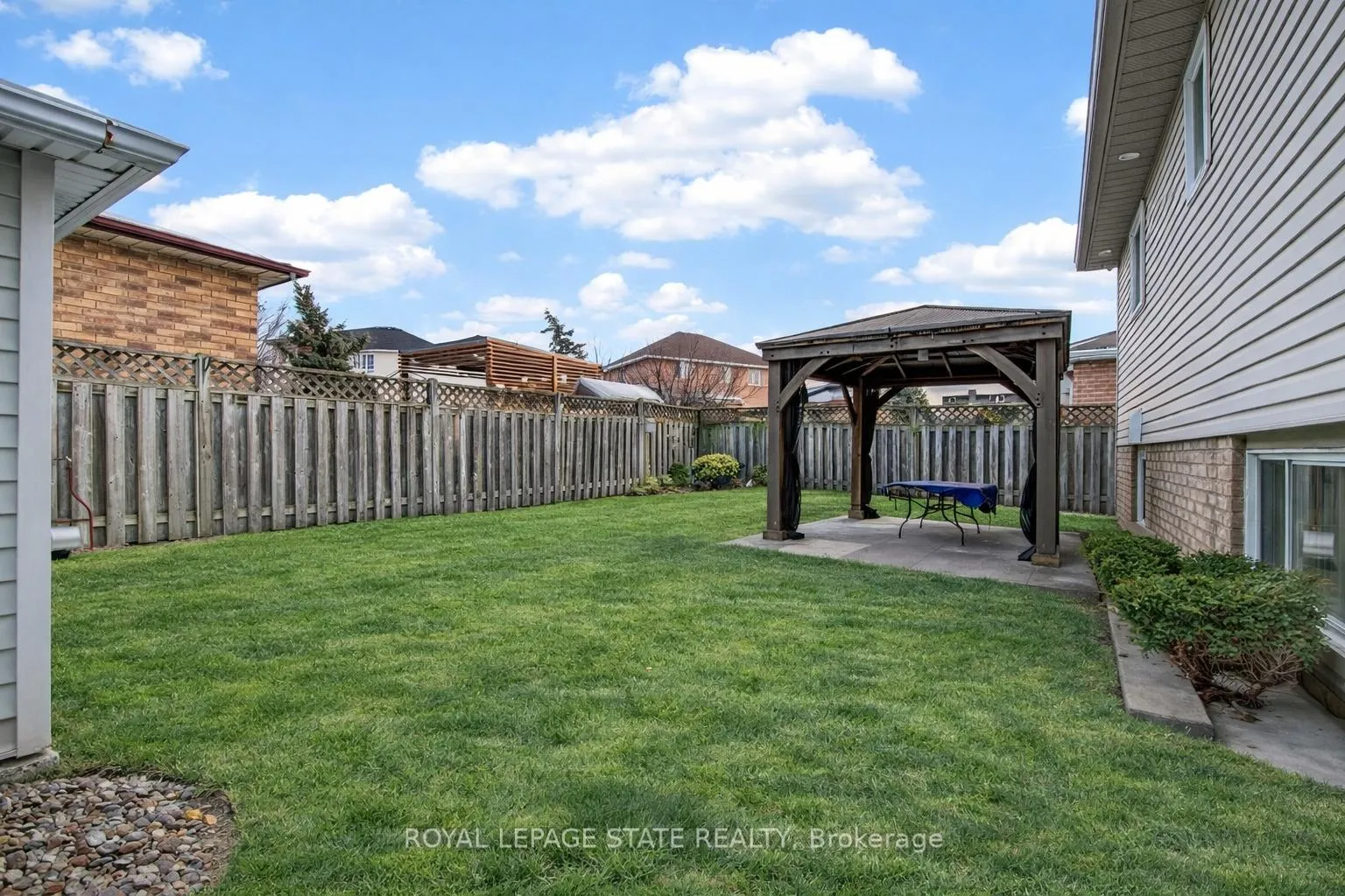 Photo 42 of 128 Nugent Drive, Hamilton, Kentley — HOMEH