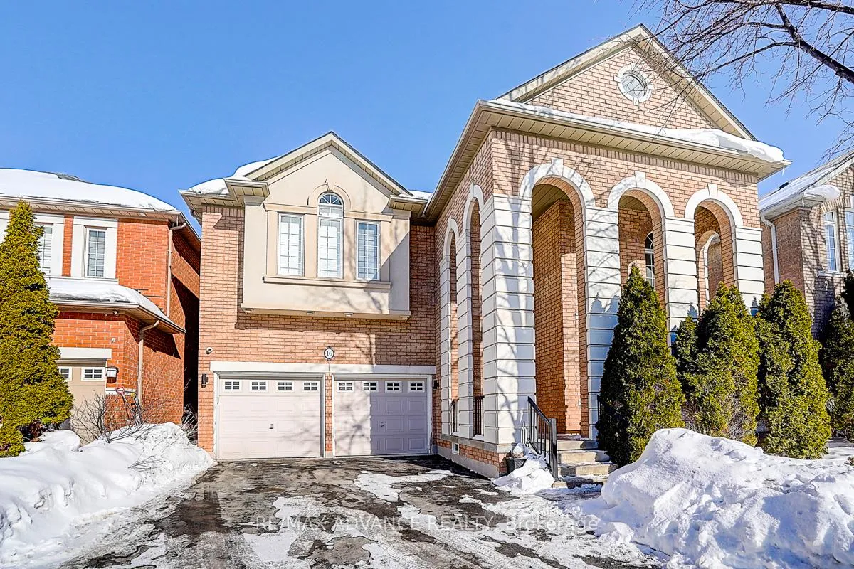 Photo 2 of 16 St Etienne Drive, Vaughan, Vellore Village — HOMEH