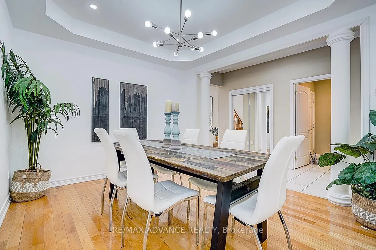 Photo 16 of 16 St Etienne Drive, Vaughan, Vellore Village — HOMEH