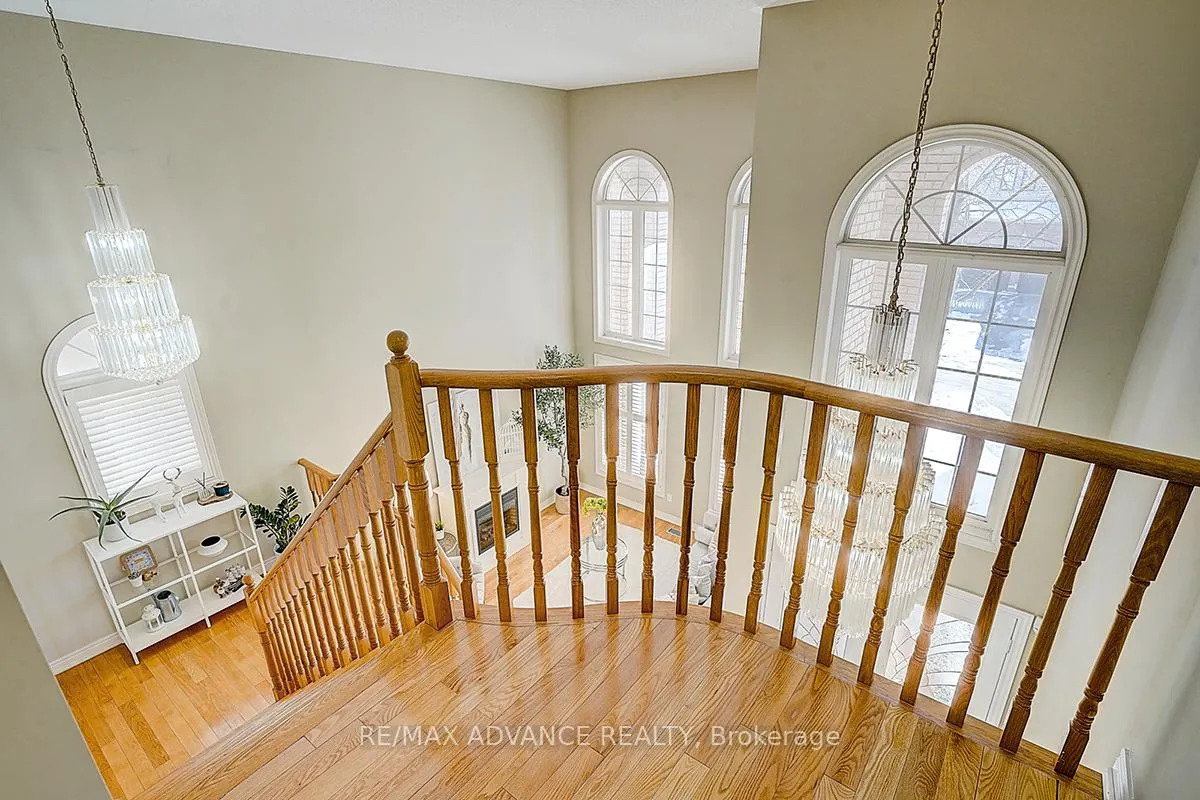 Photo 29 of 16 St Etienne Drive, Vaughan, Vellore Village — HOMEH