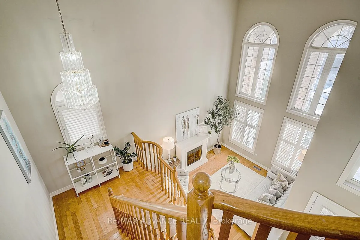 Photo 30 of 16 St Etienne Drive, Vaughan, Vellore Village — HOMEH