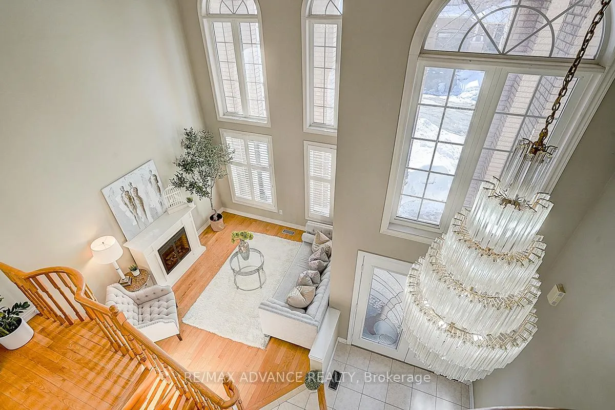 Photo 31 of 16 St Etienne Drive, Vaughan, Vellore Village — HOMEH