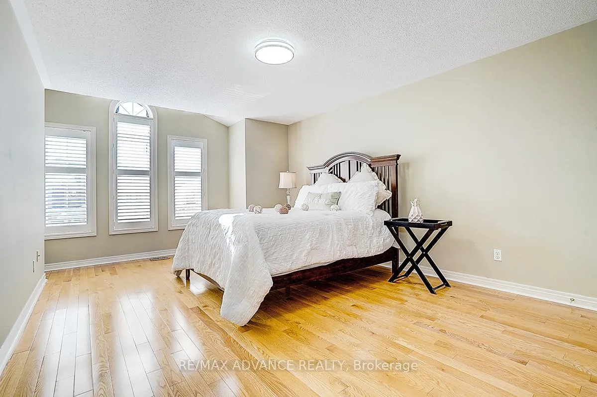 Photo 46 of 16 St Etienne Drive, Vaughan, Vellore Village — HOMEH