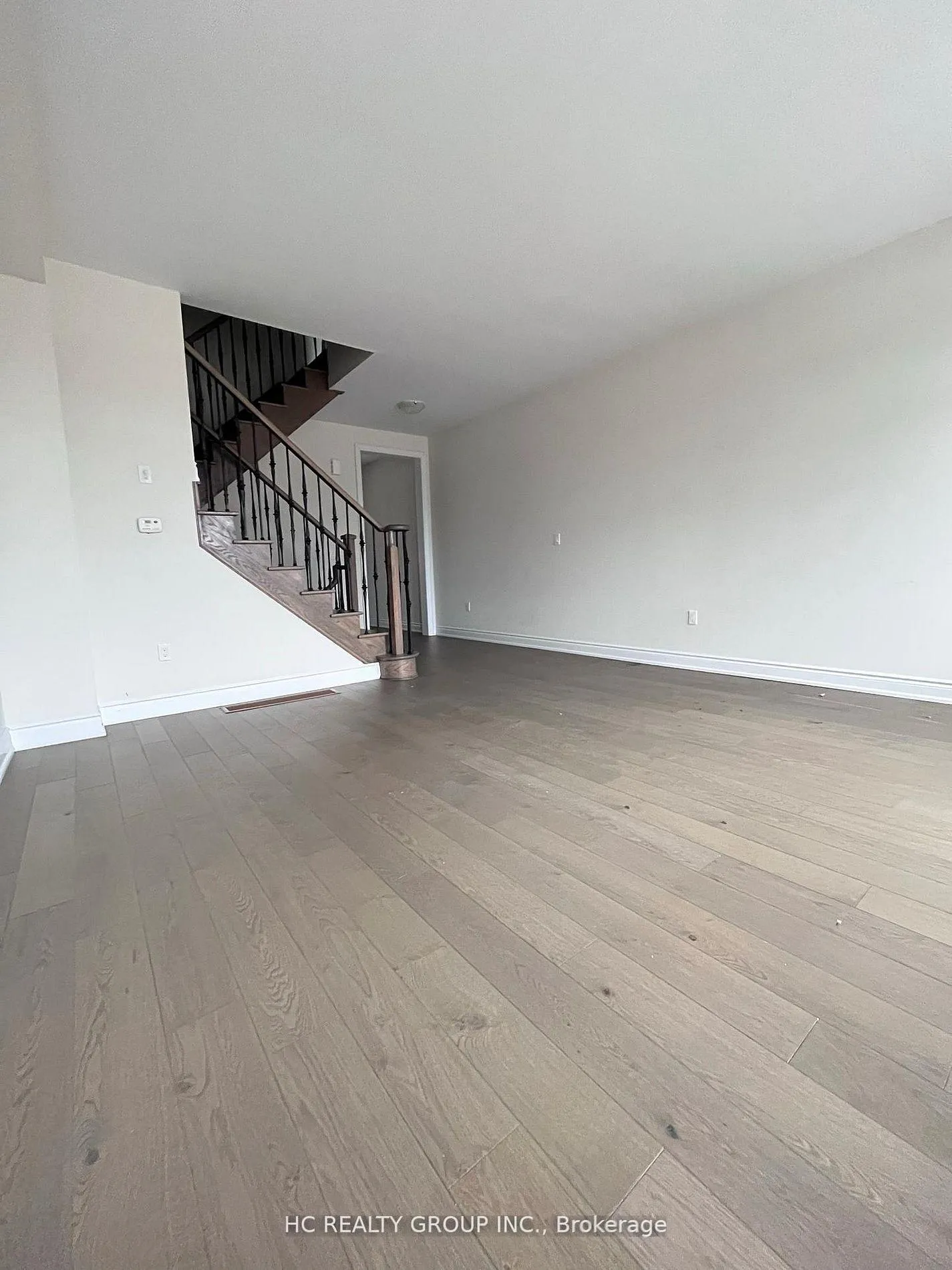 Photo 6 of 24 Cafaro Lane, Markham, Victoria Square — HOMEH