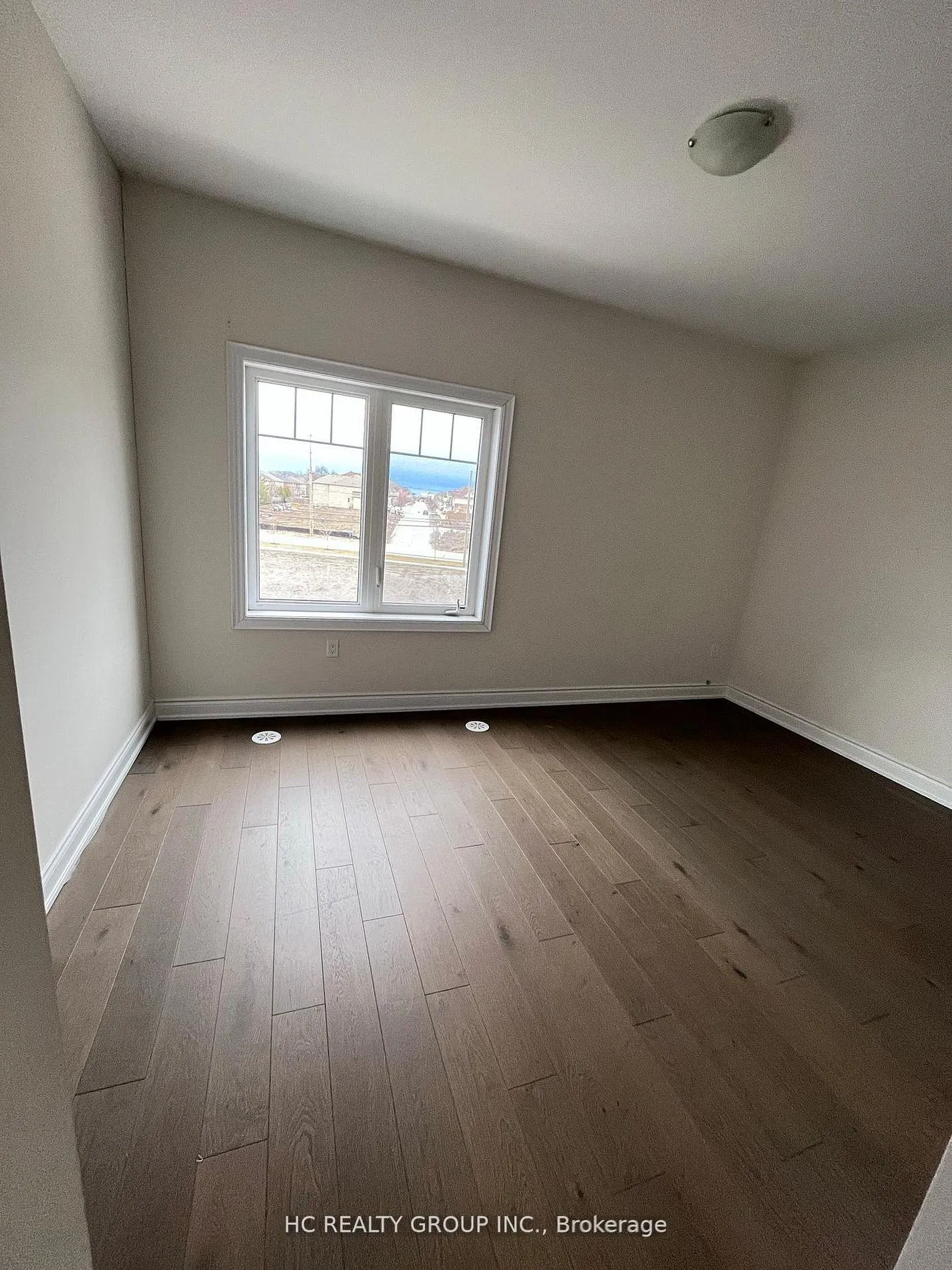 Photo 8 of 24 Cafaro Lane, Markham, Victoria Square — HOMEH