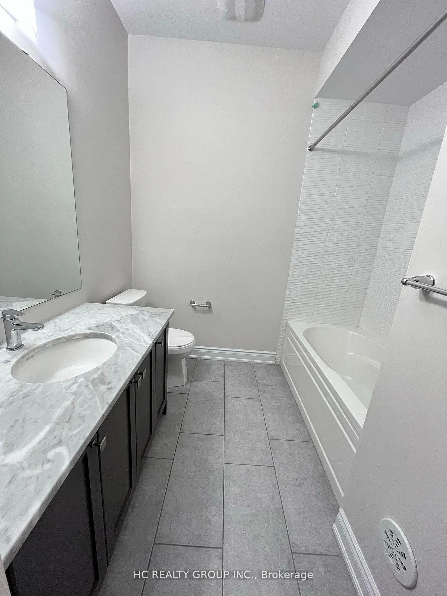 Photo 12 of 24 Cafaro Lane, Markham, Victoria Square — HOMEH