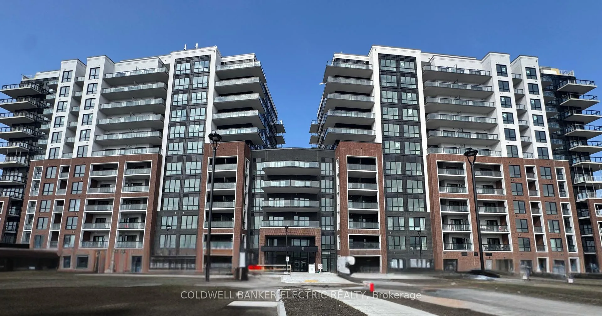 Photo 13 of 51 - 805 Clarington Boulevard, Clarington, Bowmanville — HOMEH