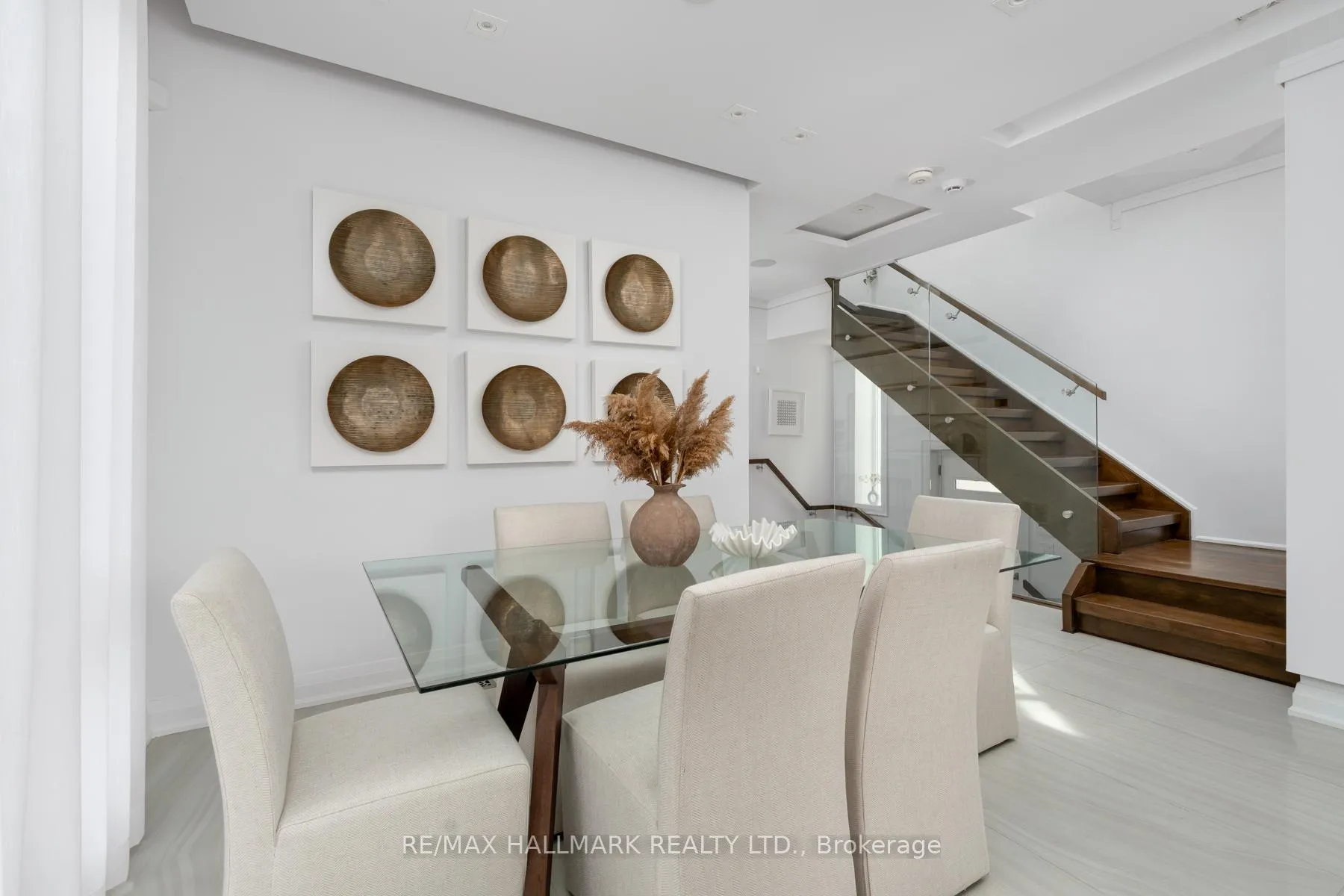 Photo 10 of 3 Judith Drive, Toronto, East York — HOMEH