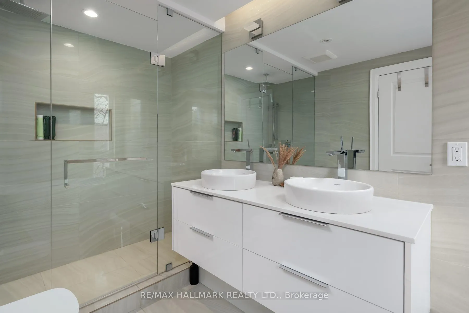 Photo 24 of 3 Judith Drive, Toronto, East York — HOMEH