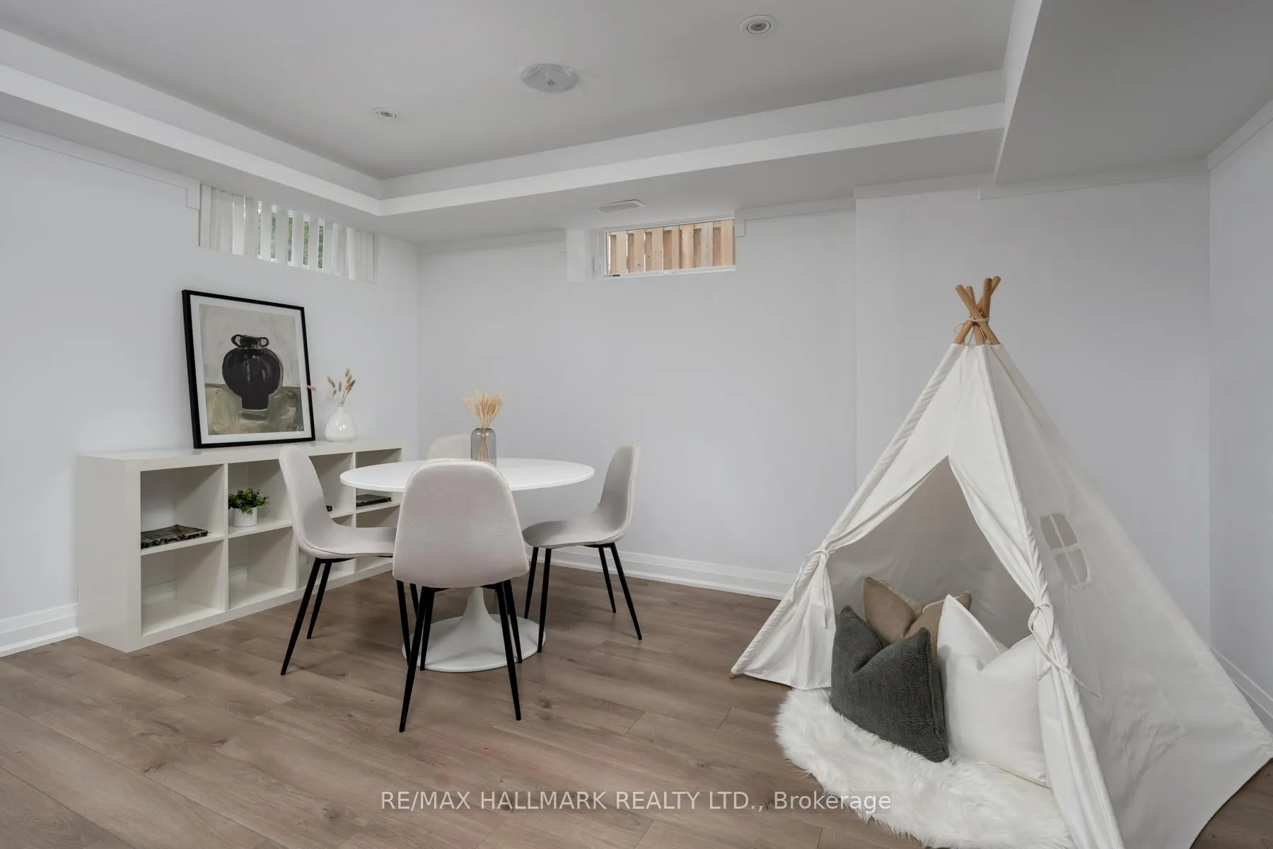 Photo 37 of 3 Judith Drive, Toronto, East York — HOMEH