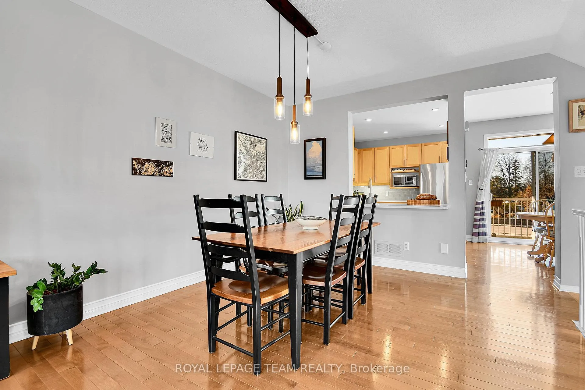 Photo 17 of 228 Latchford Road, Ottawa, Westboro North — HOMEH