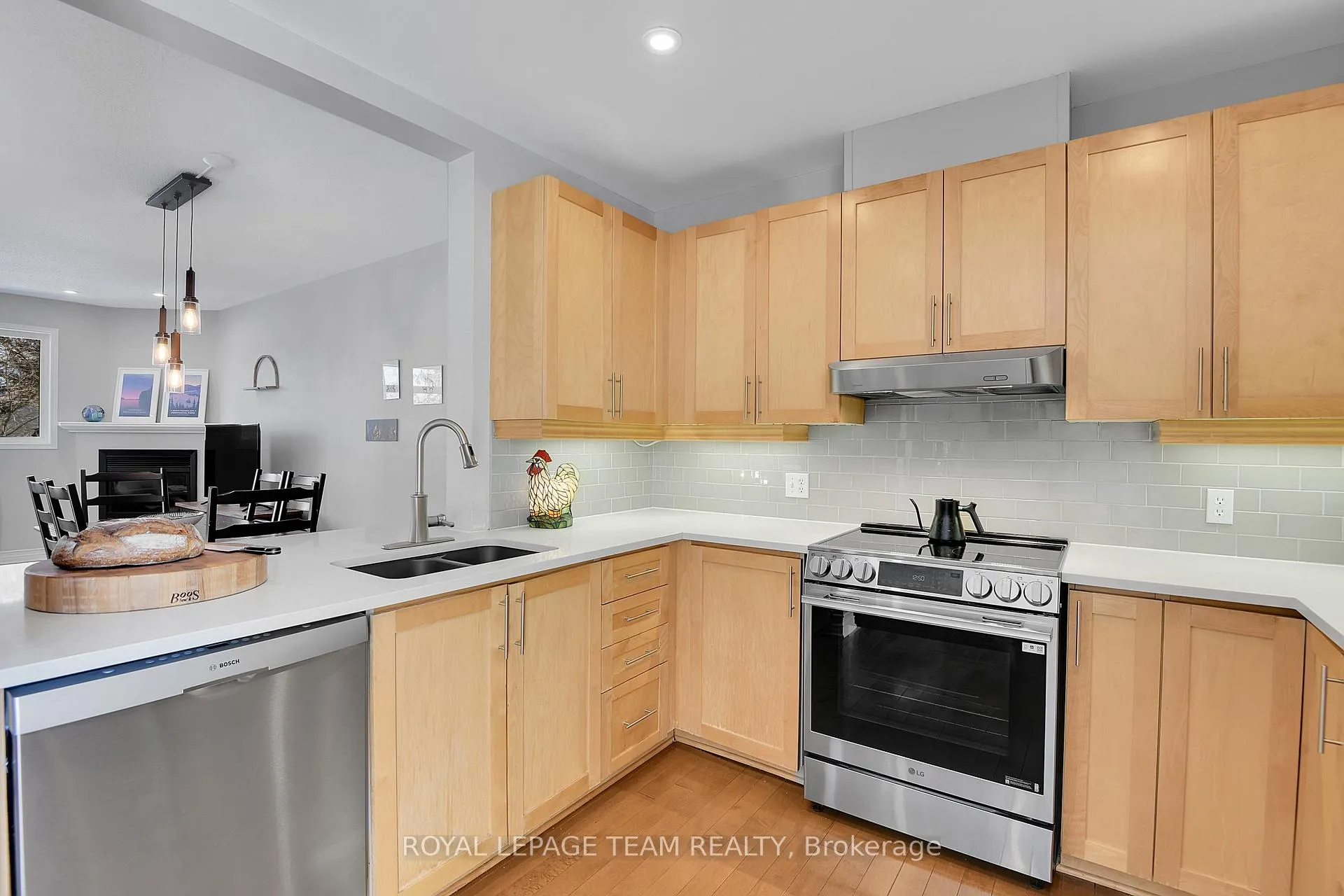 Photo 20 of 228 Latchford Road, Ottawa, Westboro North — HOMEH