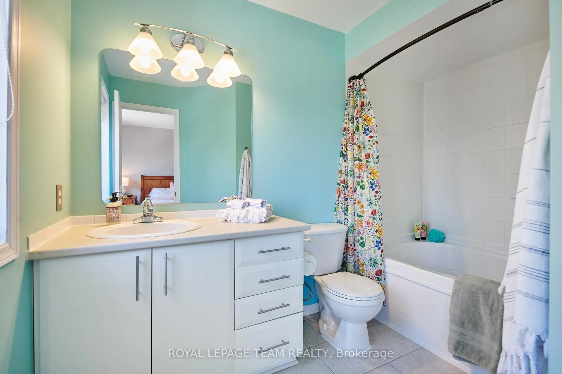 Photo 27 of 228 Latchford Road, Ottawa, Westboro North — HOMEH