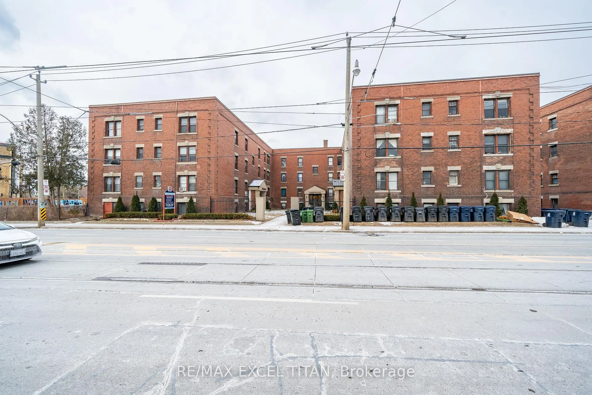 Photo 9 of Unit 16, 2 Kingston Road, Toronto, Woodbine Corridor — HOMEH