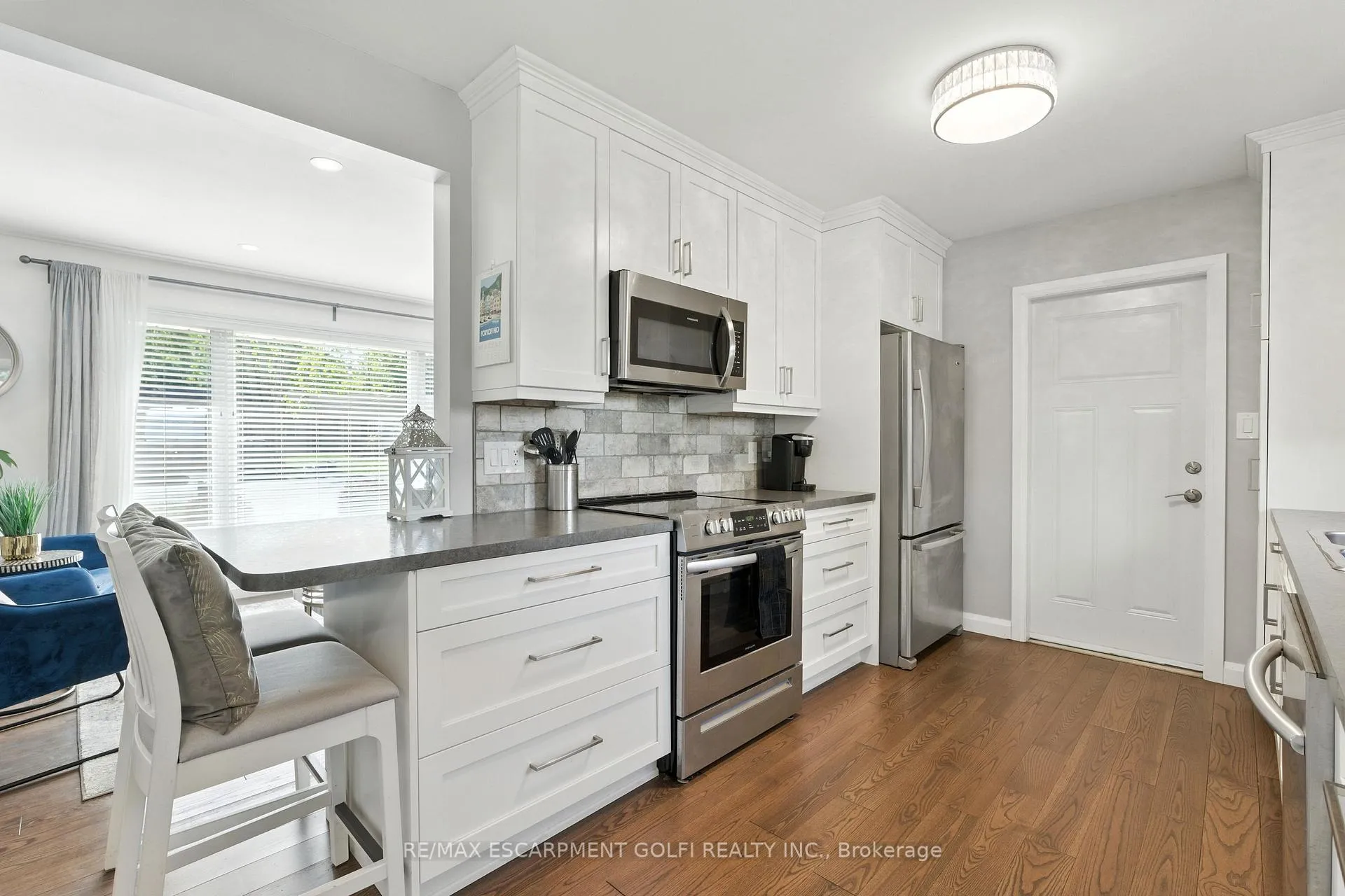 Photo 14 of 4326 Hillview Drive, Lincoln, Beamsville — HOMEH