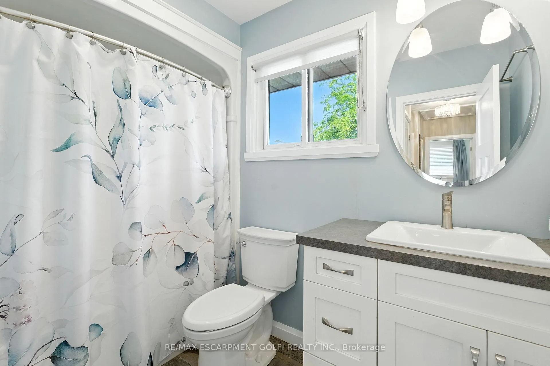 Photo 20 of 4326 Hillview Drive, Lincoln, Beamsville — HOMEH