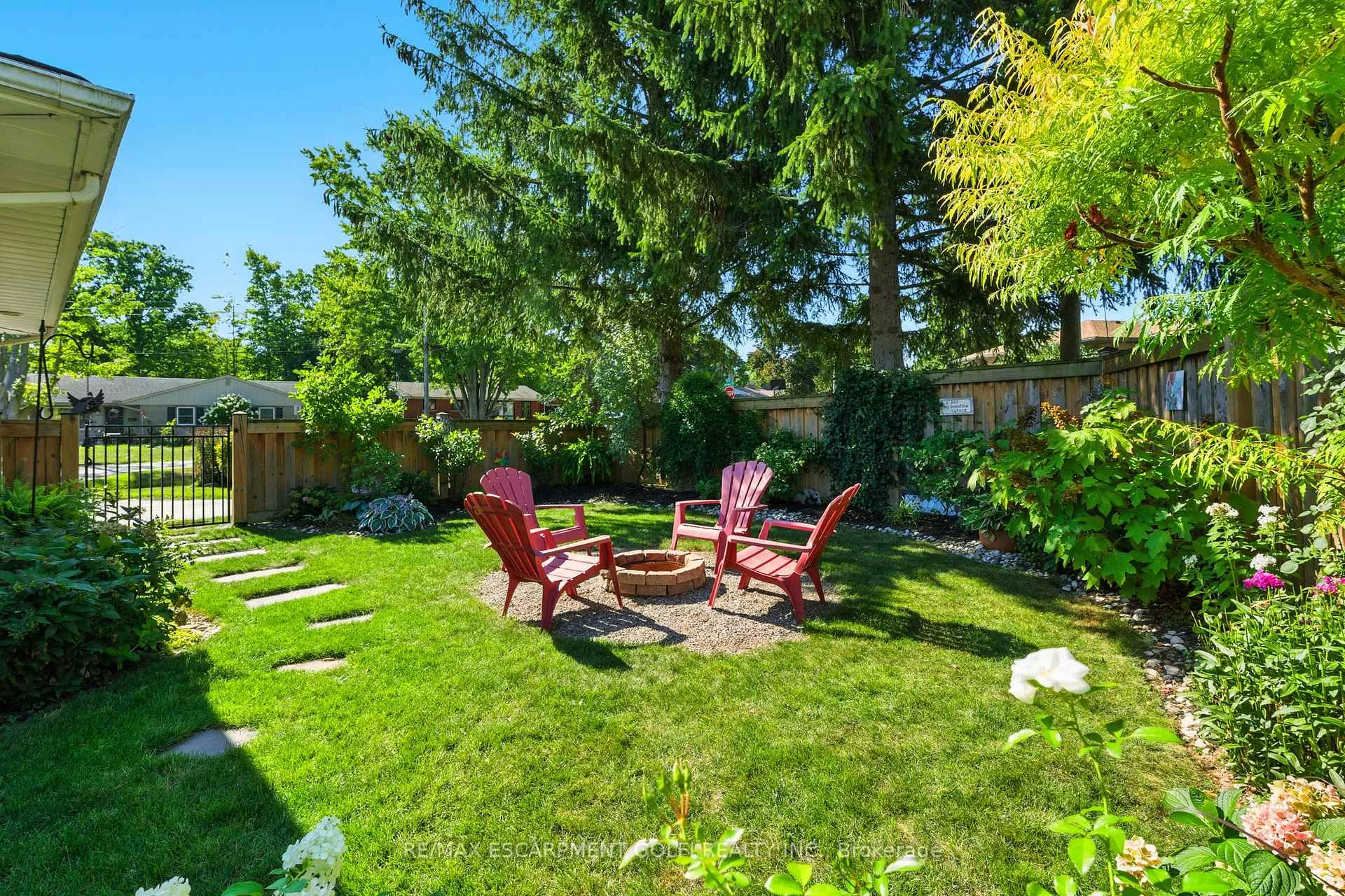 Photo 34 of 4326 Hillview Drive, Lincoln, Beamsville — HOMEH