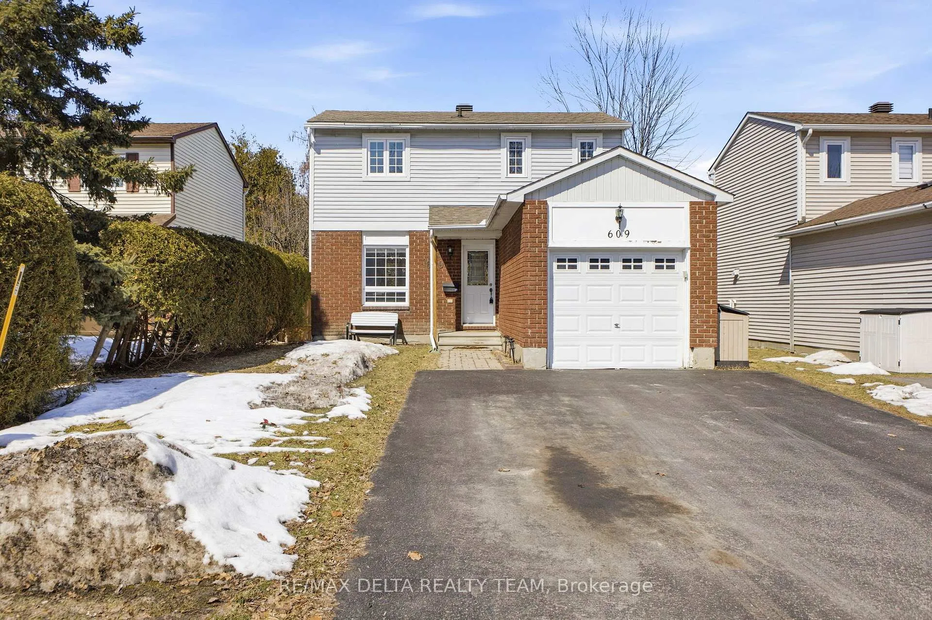 Photo 1 of 609 Wilkie Drive, Ottawa, Fallingbrook/Pineridge — HOMEH