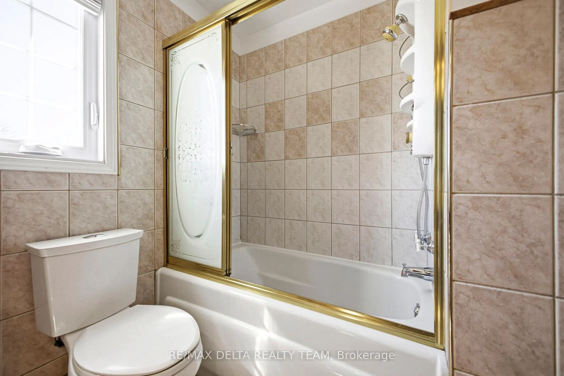 Photo 14 of 609 Wilkie Drive, Ottawa, Fallingbrook/Pineridge — HOMEH