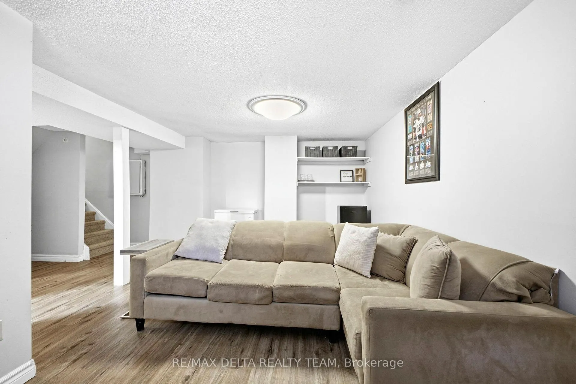 Photo 26 of 609 Wilkie Drive, Ottawa, Fallingbrook/Pineridge — HOMEH