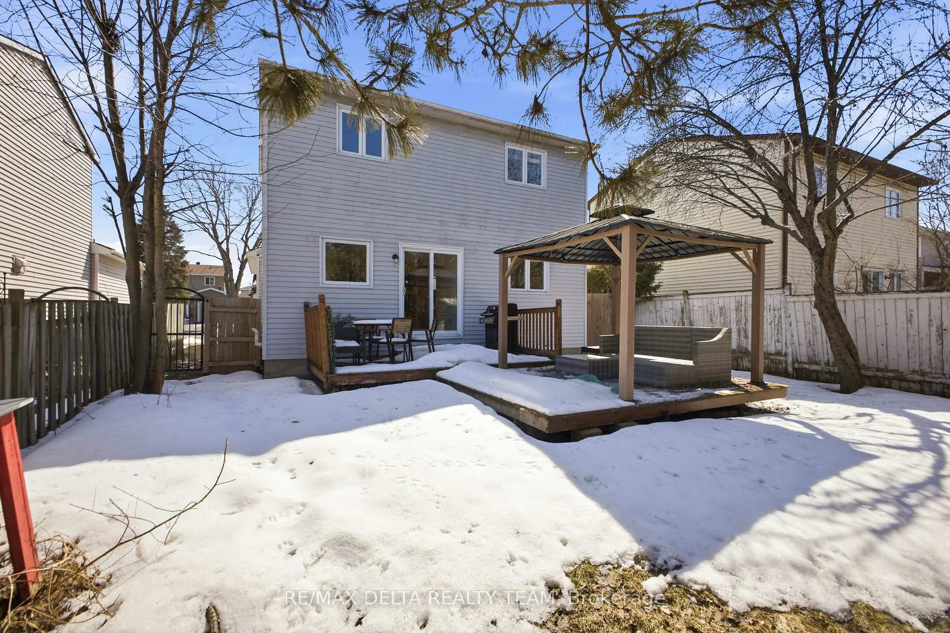 Photo 30 of 609 Wilkie Drive, Ottawa, Fallingbrook/Pineridge — HOMEH