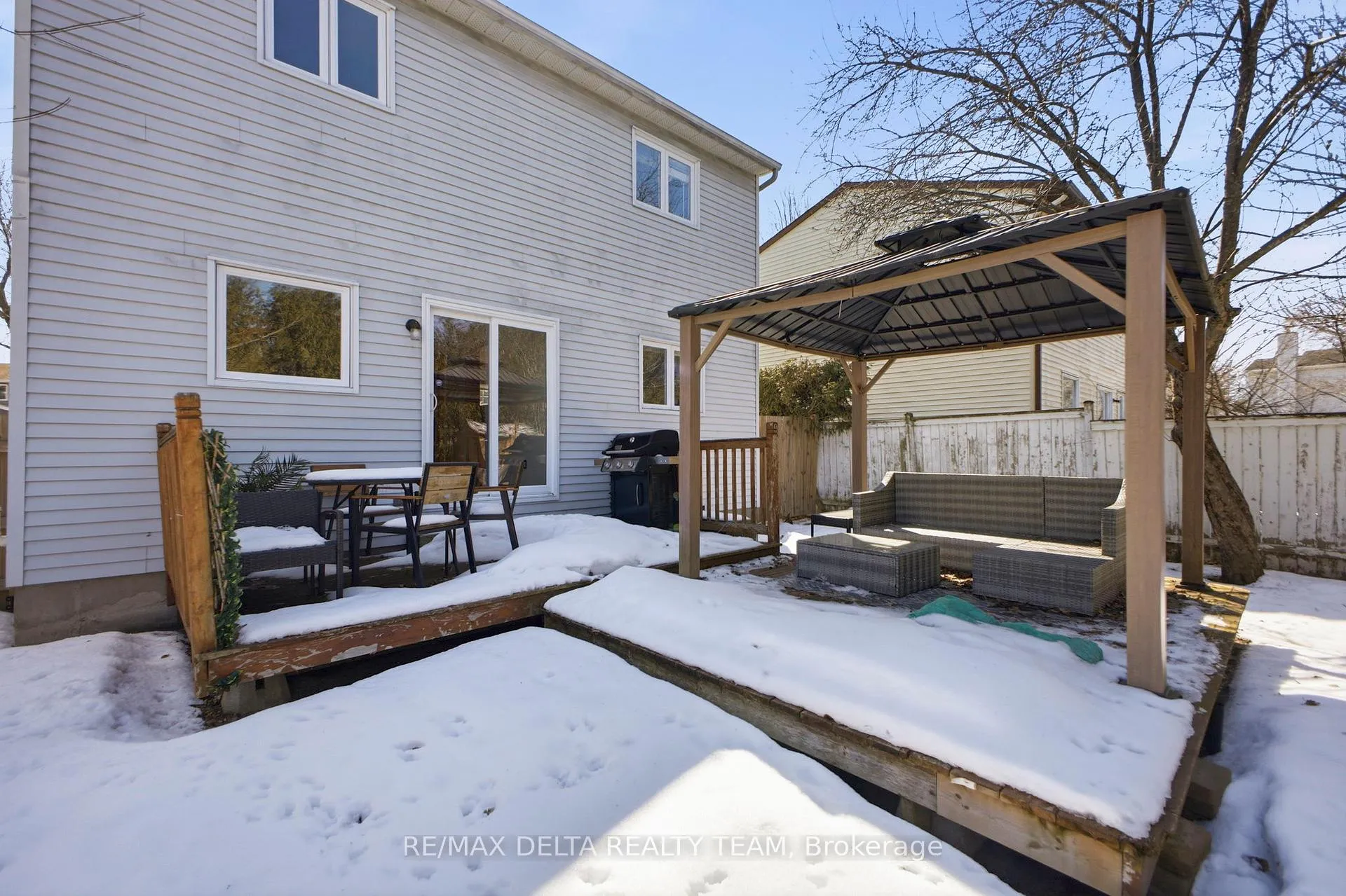 Photo 31 of 609 Wilkie Drive, Ottawa, Fallingbrook/Pineridge — HOMEH