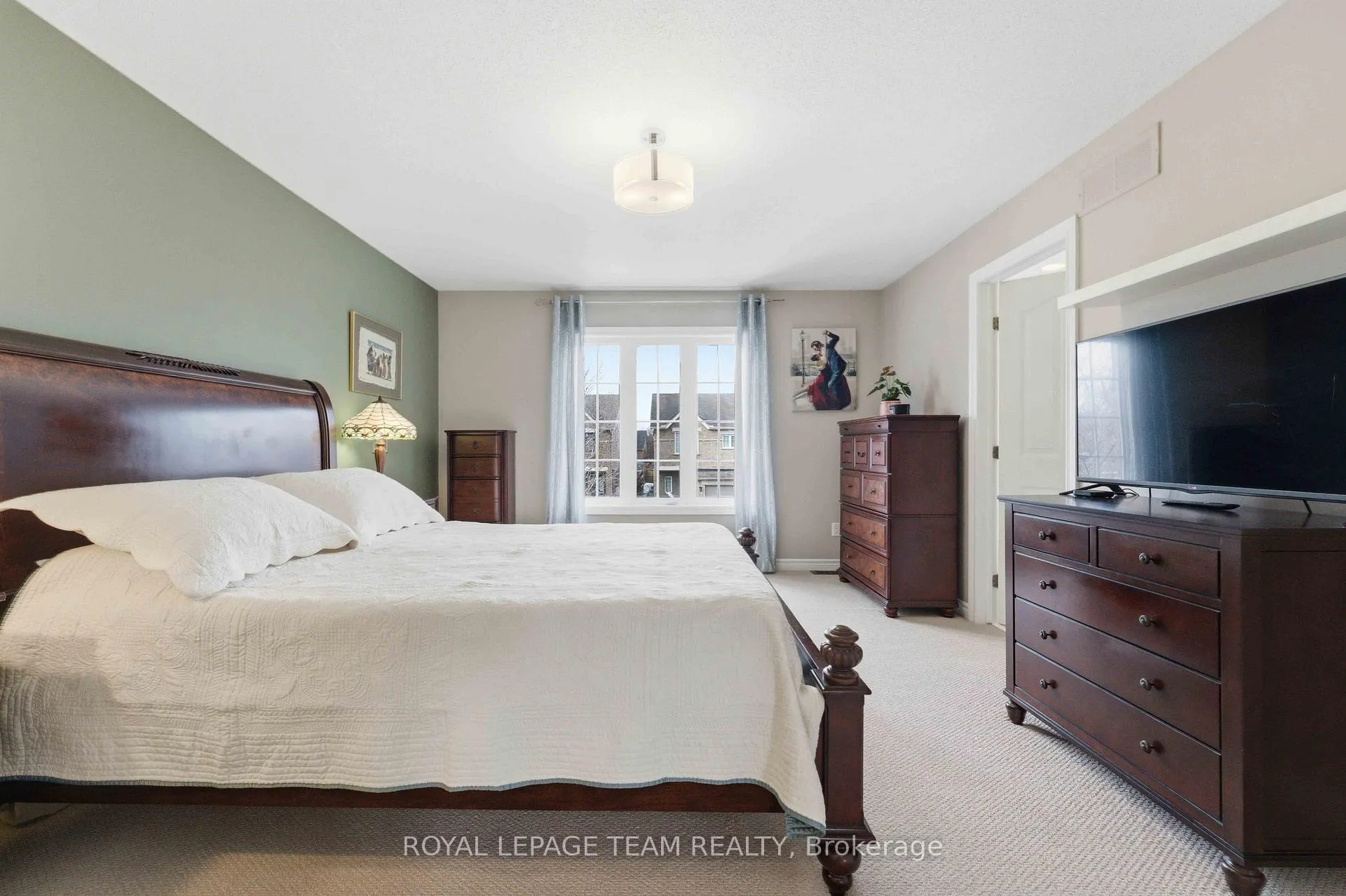 Photo 15 of 308 Grey Seal Circle, Ottawa, Riverside South/Gloucester Glen — HOMEH