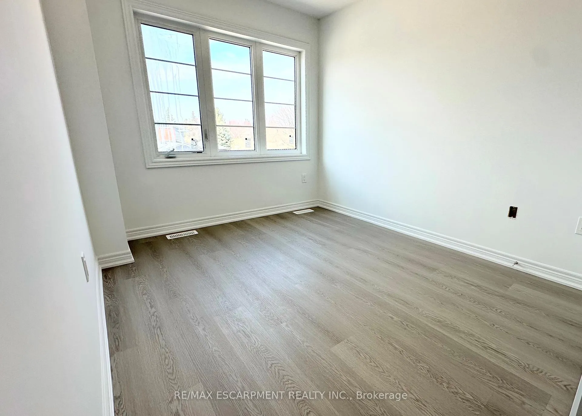 Photo 28 of 15 Davinci Boulevard, Hamilton, Carpenter — HOMEH