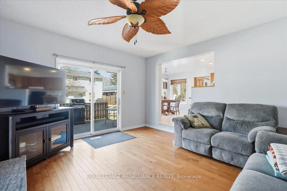Photo 16 of 276 College Street W, Belleville, Belleville Ward — HOMEH