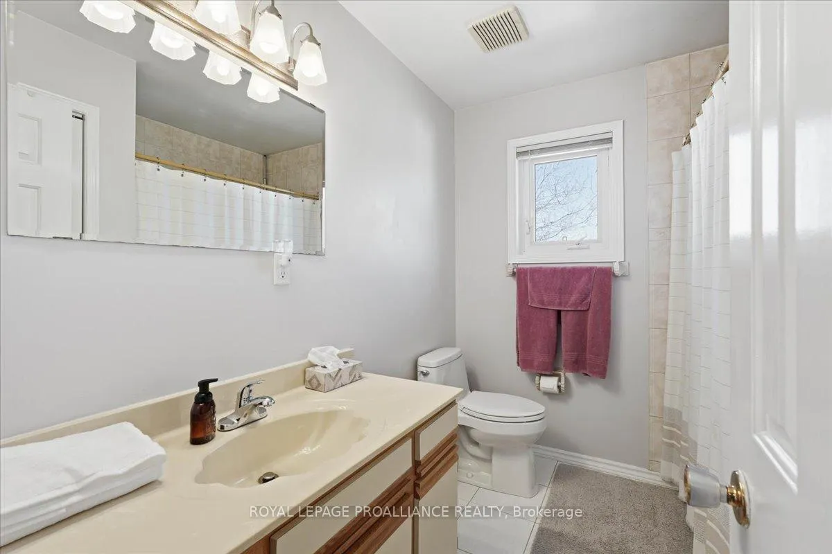 Photo 29 of 276 College Street W, Belleville, Belleville Ward — HOMEH