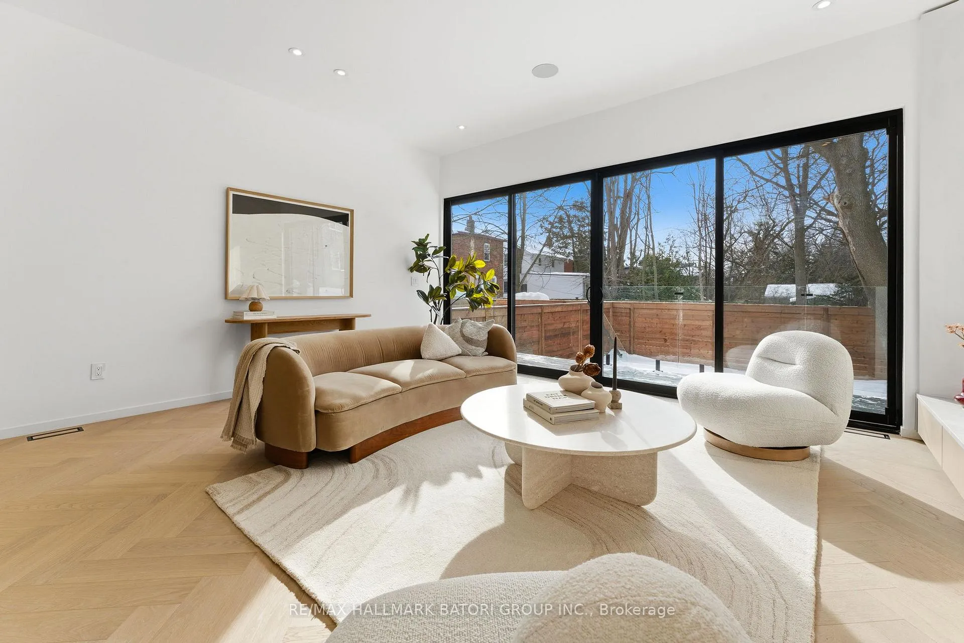 Photo 2 of 532 Duplex Avenue, Toronto, Yonge-Eglinton — HOMEH