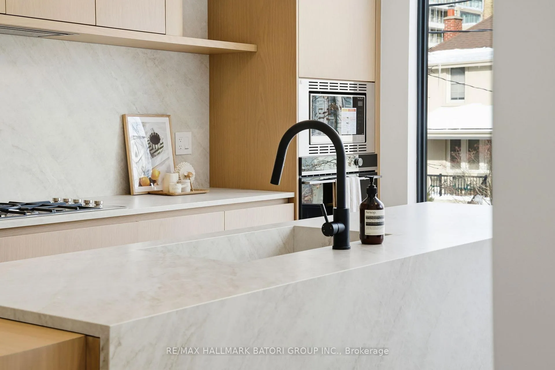 Photo 8 of 532 Duplex Avenue, Toronto, Yonge-Eglinton — HOMEH