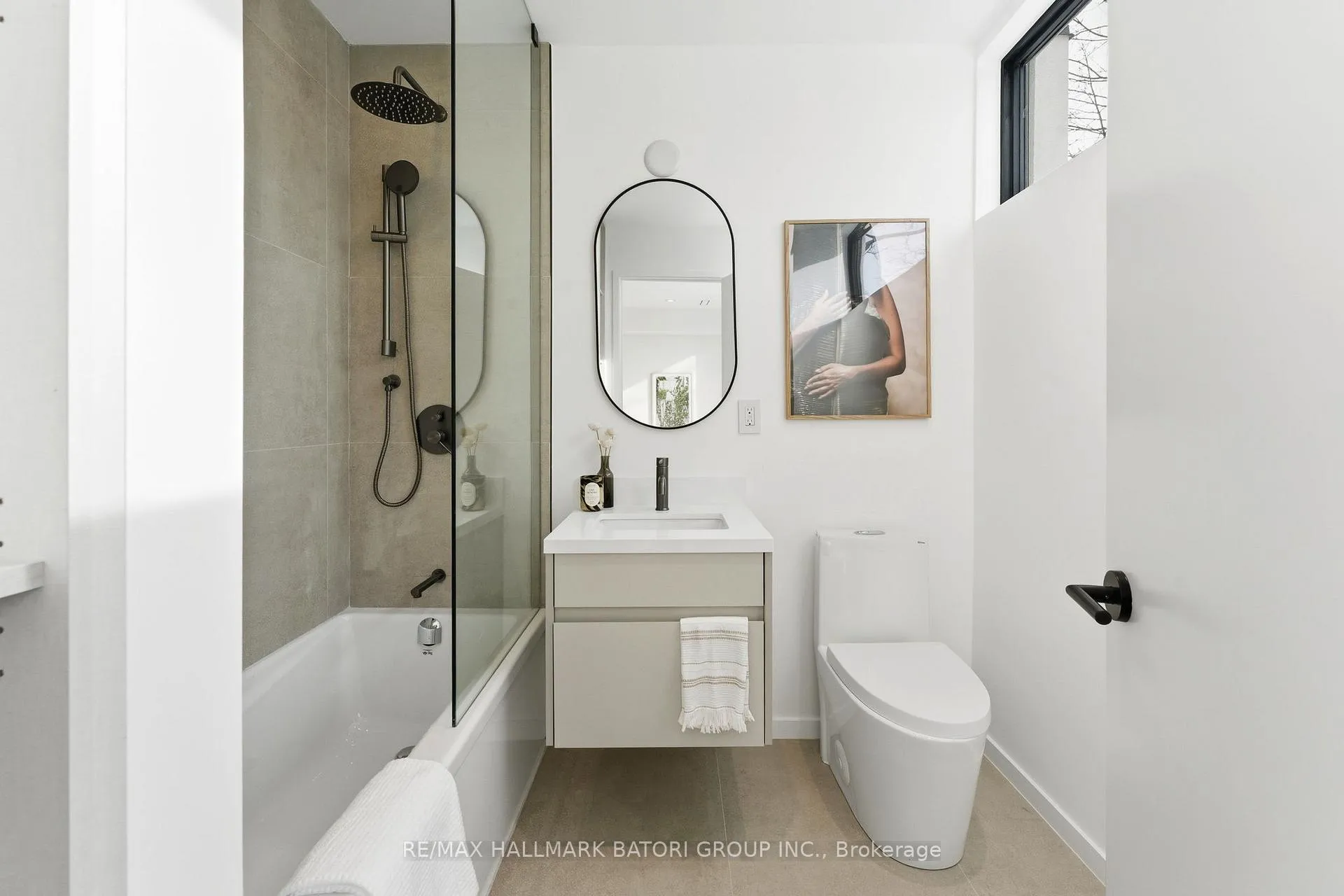 Photo 14 of 532 Duplex Avenue, Toronto, Yonge-Eglinton — HOMEH