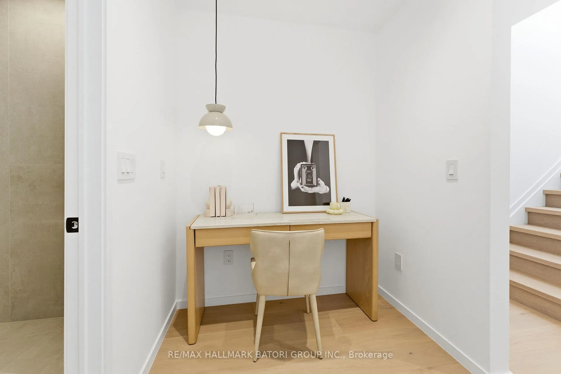 Photo 17 of 532 Duplex Avenue, Toronto, Yonge-Eglinton — HOMEH