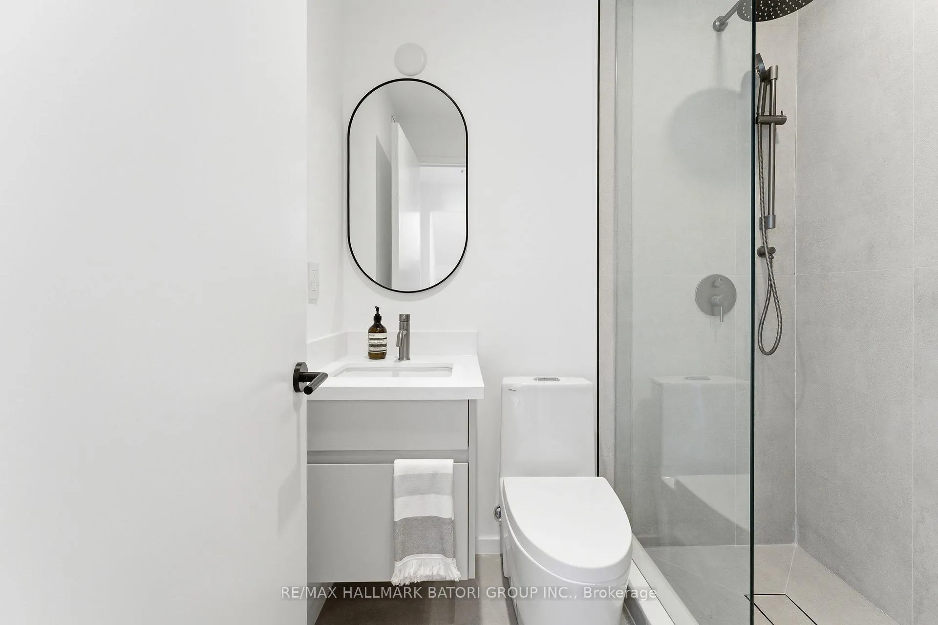 Photo 18 of 532 Duplex Avenue, Toronto, Yonge-Eglinton — HOMEH