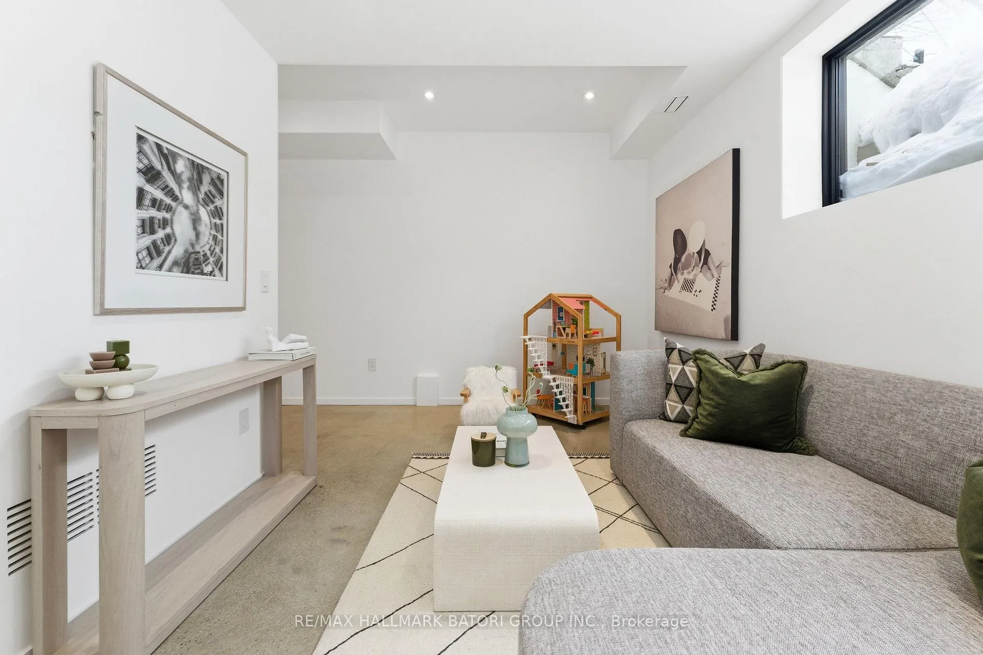 Photo 29 of 532 Duplex Avenue, Toronto, Yonge-Eglinton — HOMEH