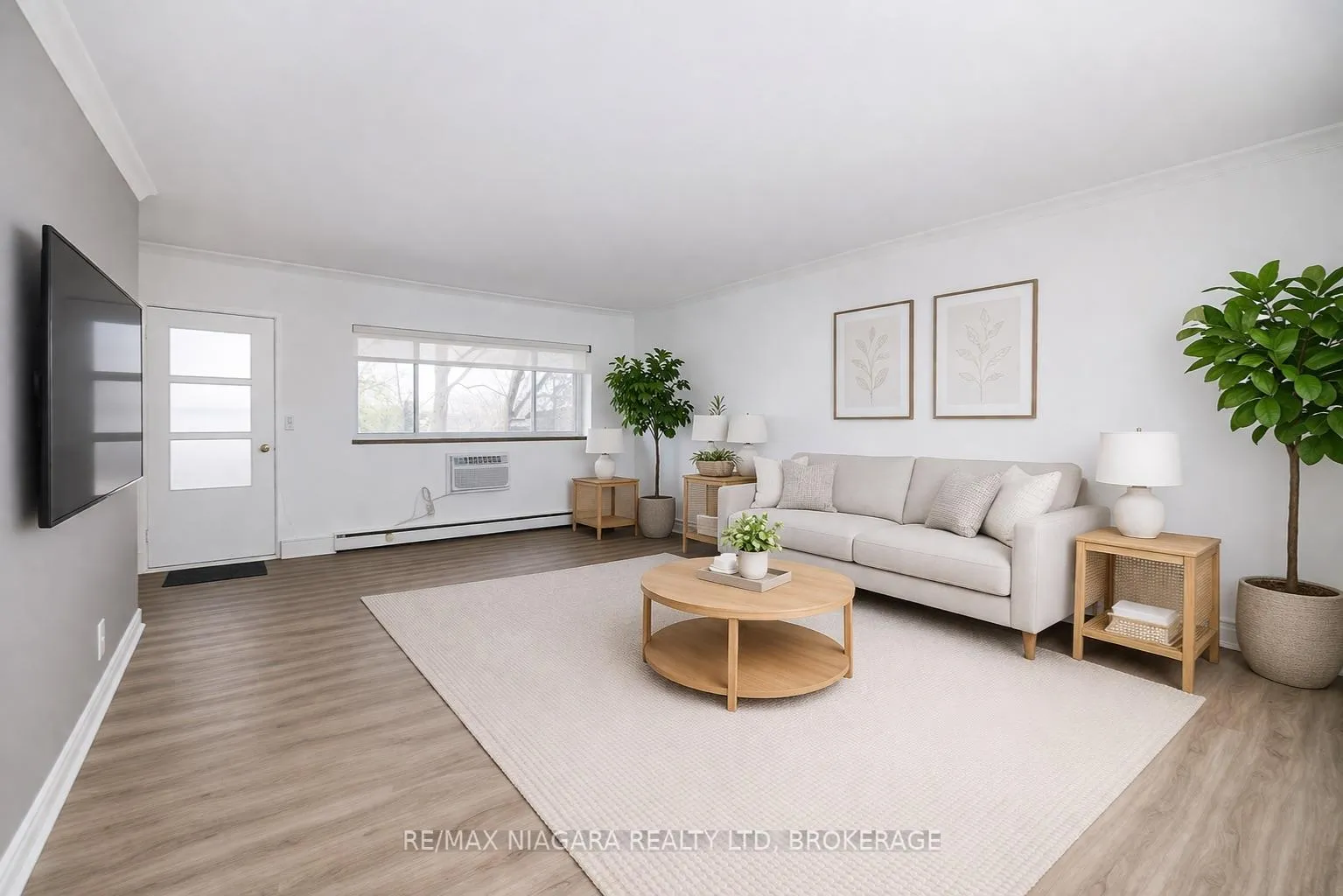 Photo 12 of Unit 404, 14 Norris Place, St. Catharines, Downtown — HOMEH