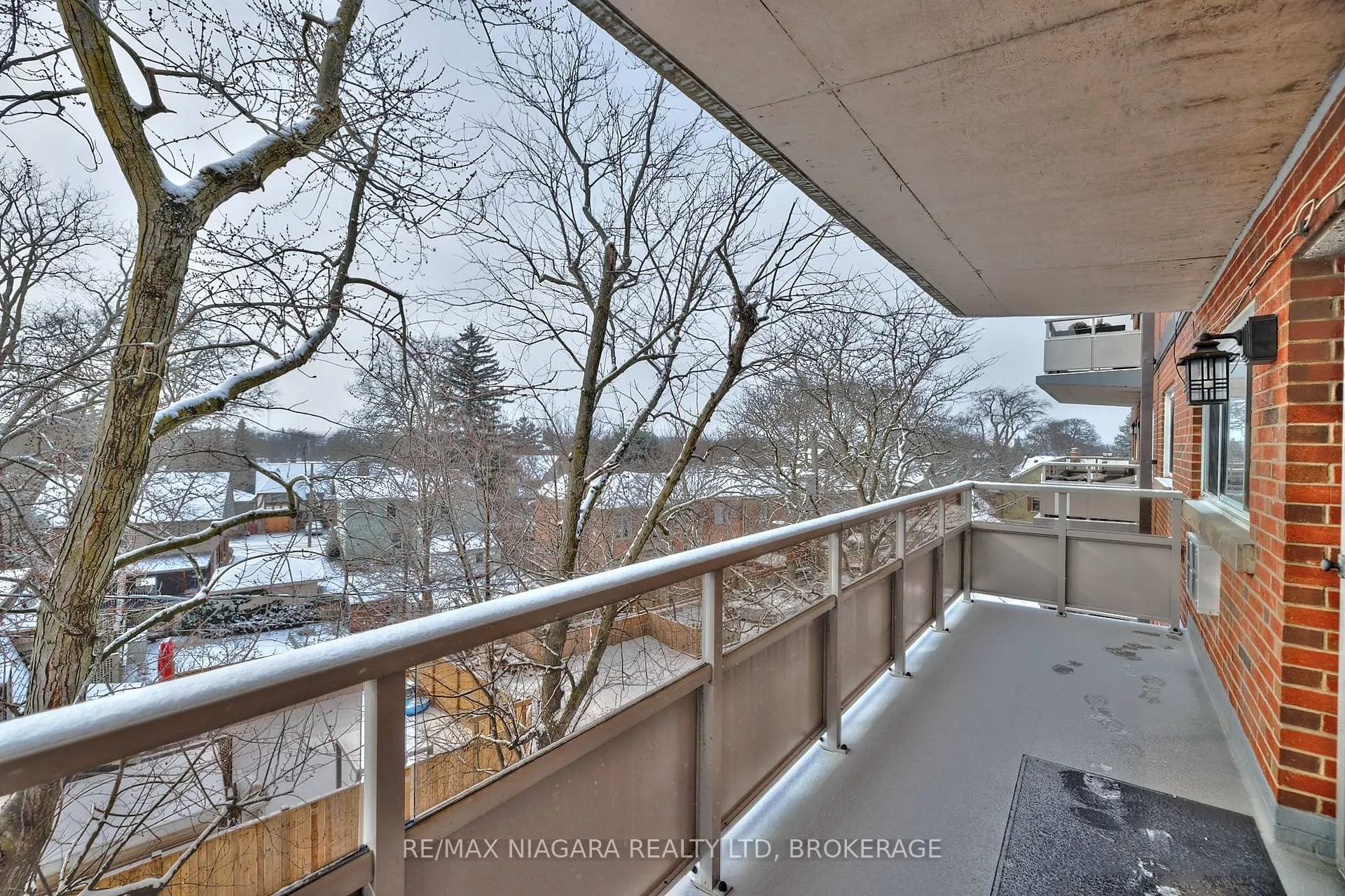 Photo 23 of Unit 404, 14 Norris Place, St. Catharines, Downtown — HOMEH