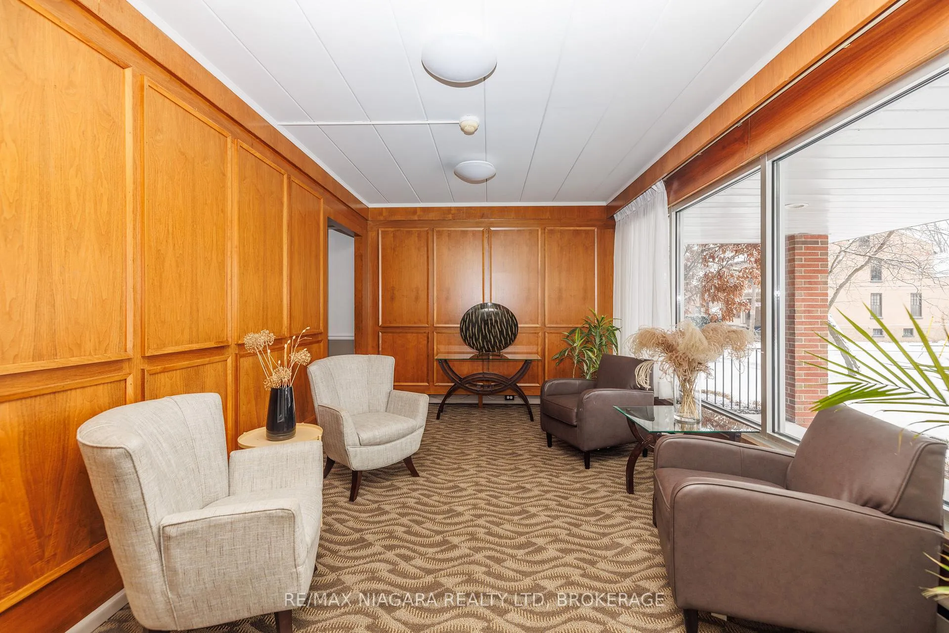 Photo 25 of Unit 404, 14 Norris Place, St. Catharines, Downtown — HOMEH
