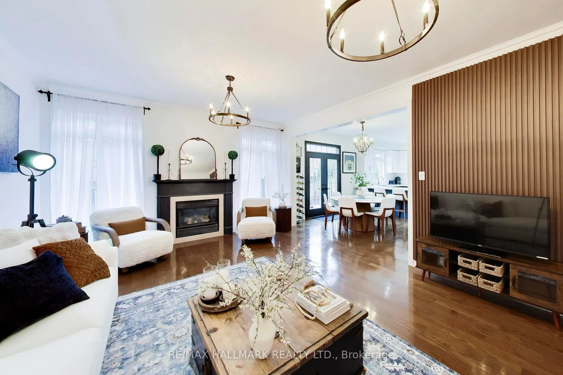 Photo 7 of 25 Chagall Drive, Vaughan, Patterson — HOMEH