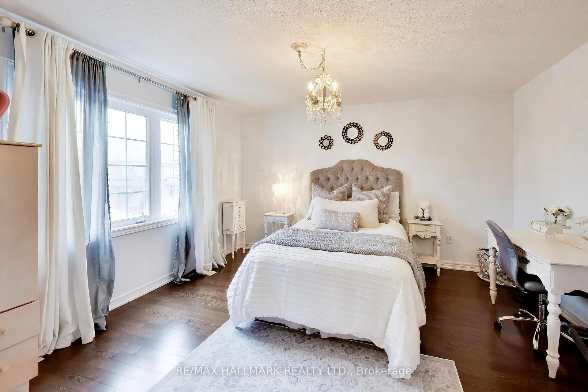 Photo 13 of 25 Chagall Drive, Vaughan, Patterson — HOMEH
