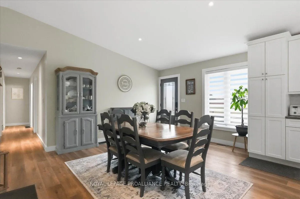 Photo 16 of 300 Farnham Road, Belleville, Thurlow Ward — HOMEH